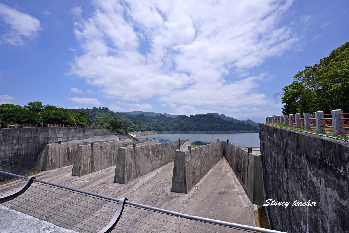苗栗鯉魚潭水庫一日遊｜免費景點＋水壩景色＋公園散步，還有餐車小吃可以順路吃