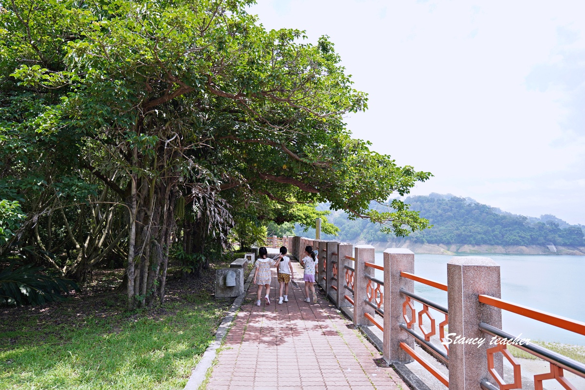 苗栗鯉魚潭水庫一日遊｜免費景點＋水壩景色＋公園散步，還有餐車小吃可以順路吃