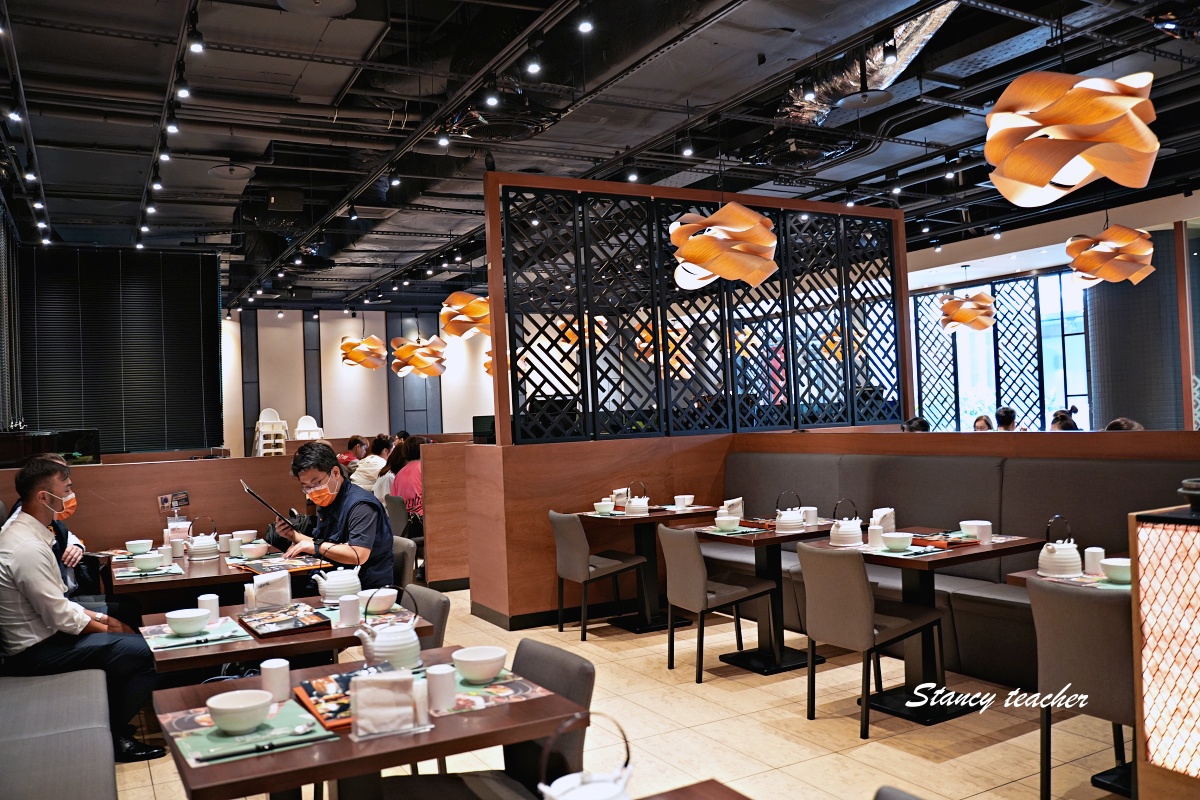 【板橋韓式料理推薦】涓豆腐板橋店：小菜無限吃超過癮，嫩豆腐煲、石鍋飯、韓式肉料理一次滿足