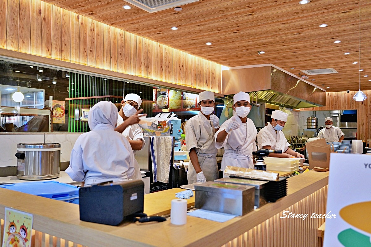【沙巴曙光商場美食】Sushi Jiro Suria Sabah 平價日式迴轉壽司，一盤 RM3.98 起逛街順路吃