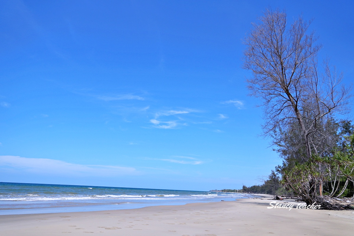 【沙巴隱藏版景點】Borneo Kellybays 龍尾灣私人海灘，搭小渡船去玩香蕉船、蠟染體驗