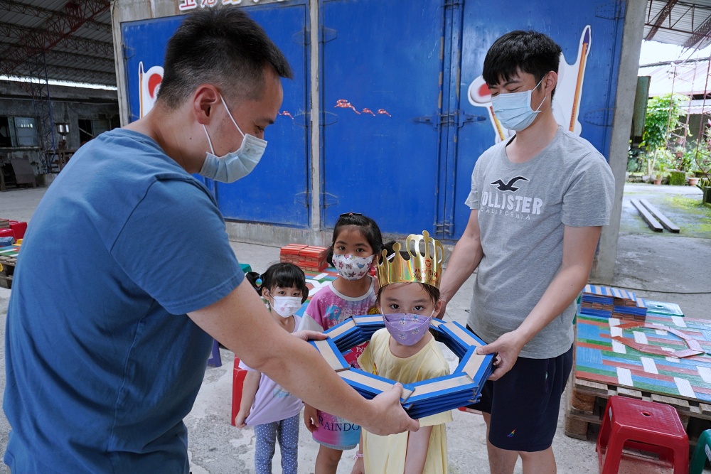 【宜蘭親子景點】玉兔鉛筆學校觀光工廠：五結室內景點推薦，鉛筆DIY、工廠導覽超適合小朋友玩樂中學習