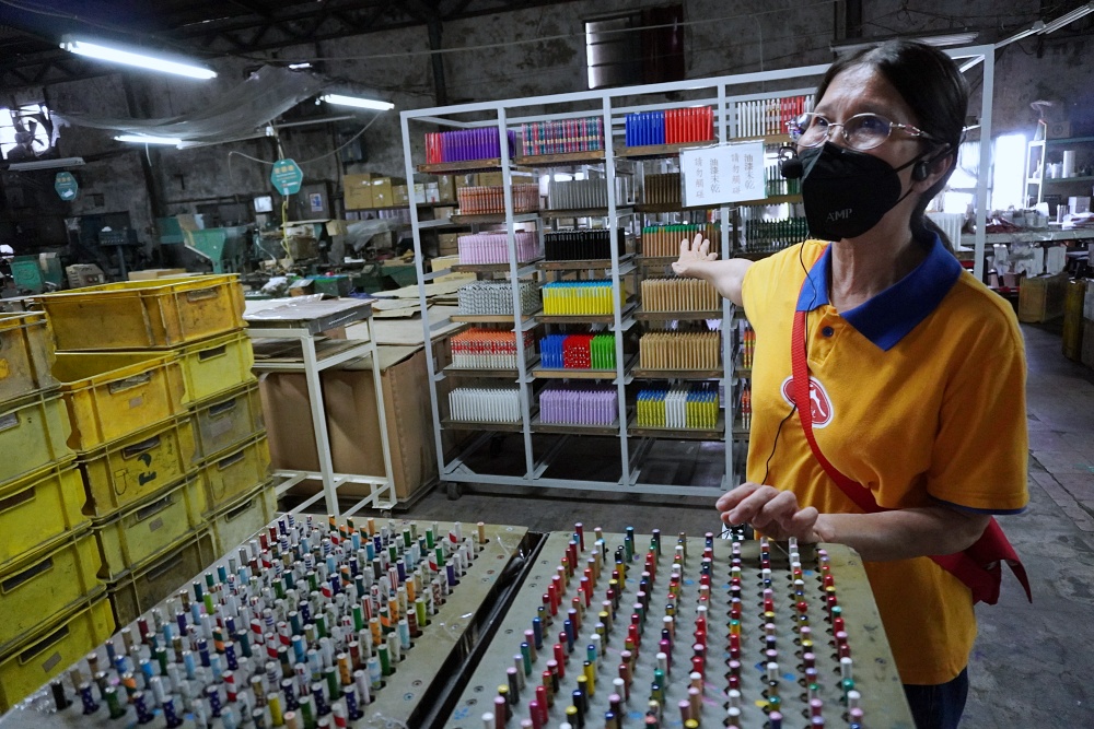 【宜蘭親子景點】玉兔鉛筆學校觀光工廠：五結室內景點推薦，鉛筆DIY、工廠導覽超適合小朋友玩樂中學習