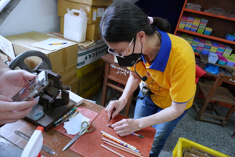 【宜蘭親子景點】玉兔鉛筆學校觀光工廠：五結室內景點推薦，鉛筆DIY、工廠導覽超適合小朋友玩樂中學習