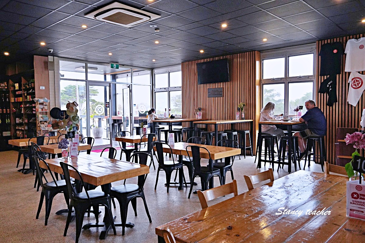大洋路阿波羅灣酒廠餐廳推薦｜Apollo Bay Distillery 必吃披薩炸物，順遊公園看澳洲鸚鵡