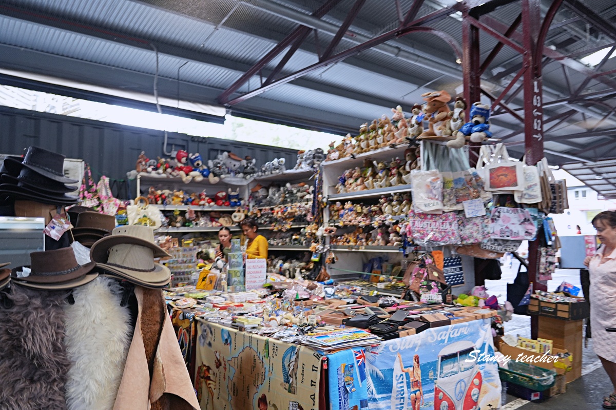 墨爾本市場 Queen Victoria Market｜維多利亞女王市場必逛攻略，生鮮水果、澳洲伴手禮比唐人街好買