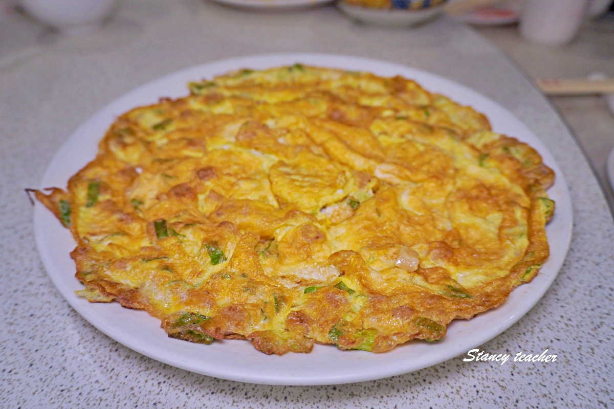 海真私房菜民生店｜文華東方附近眷村菜推薦，吃不到臭豆腐、嗆鍋蛋、酸菜白肉鍋老派又下飯
