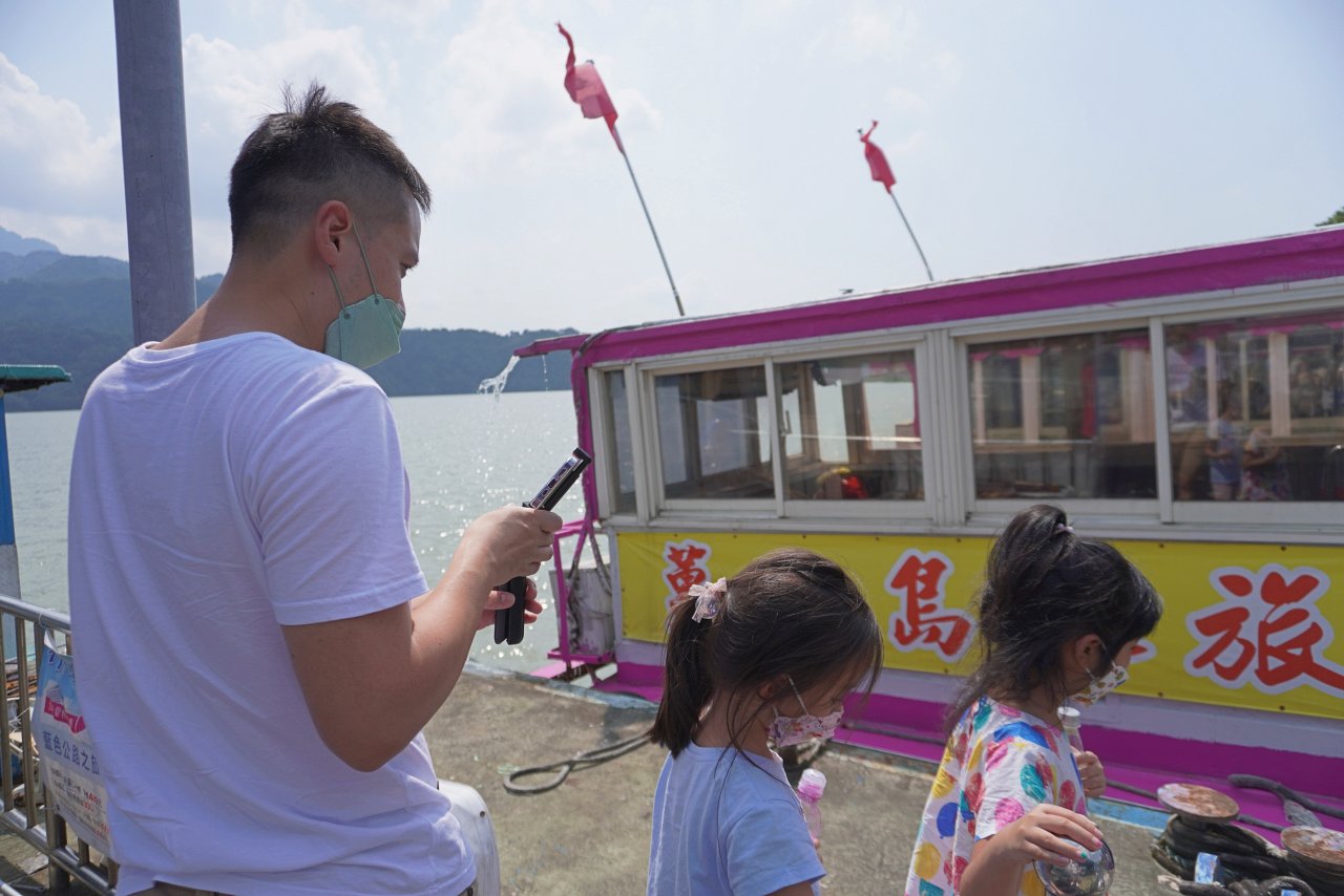 阿姆坪薑母島一日遊|石門水庫搭船遊湖秘境,交通船票與親子玩法整理 阿姆坪薑母島一日遊|石門水庫搭船遊湖秘境,交通船票與親子玩法整理