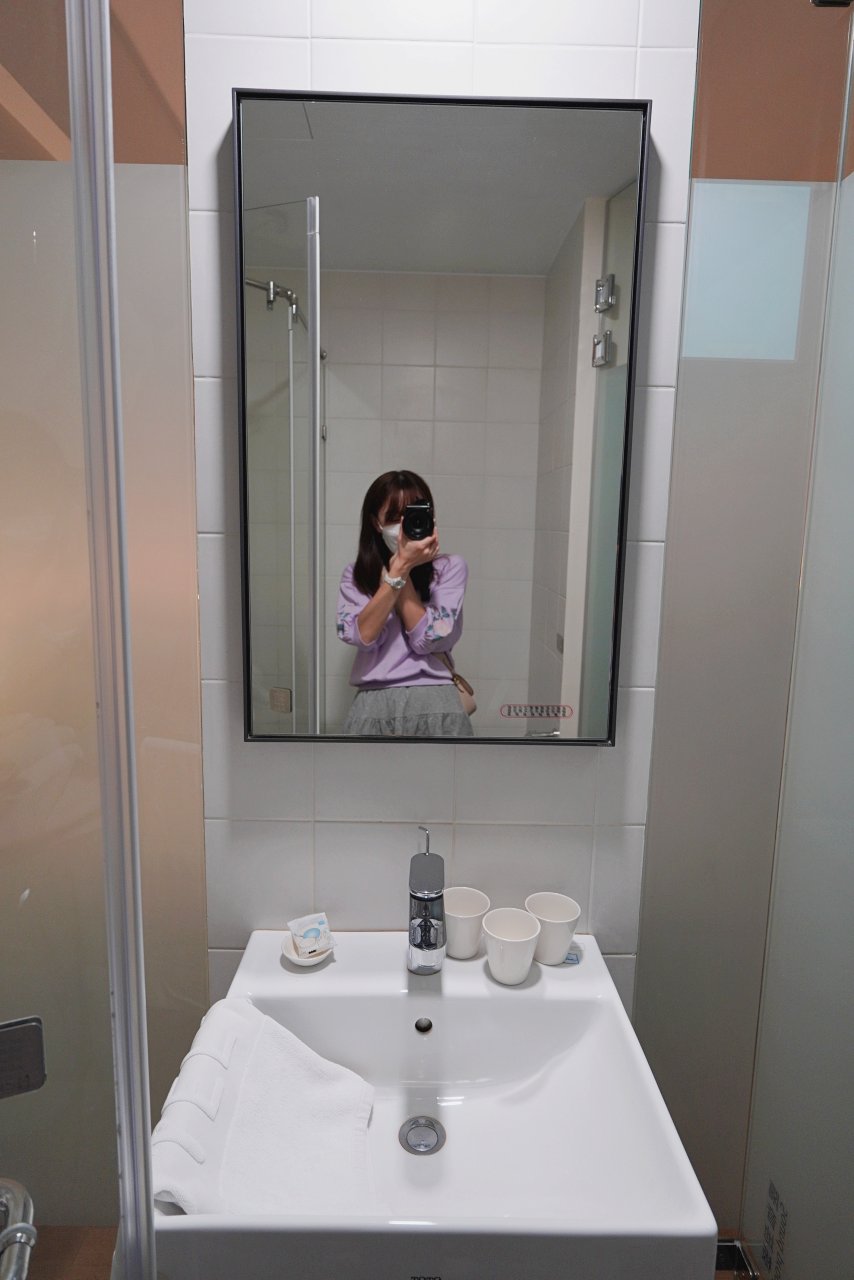 台中逢甲住宿推薦 Hotel Z|一家三口標準三人房開箱,電動床+日式床褥簡單過夜很剛好 台中逢甲住宿推薦 Hotel Z|一家三口標準三人房開箱,電動床+日式床褥簡單過夜很剛好