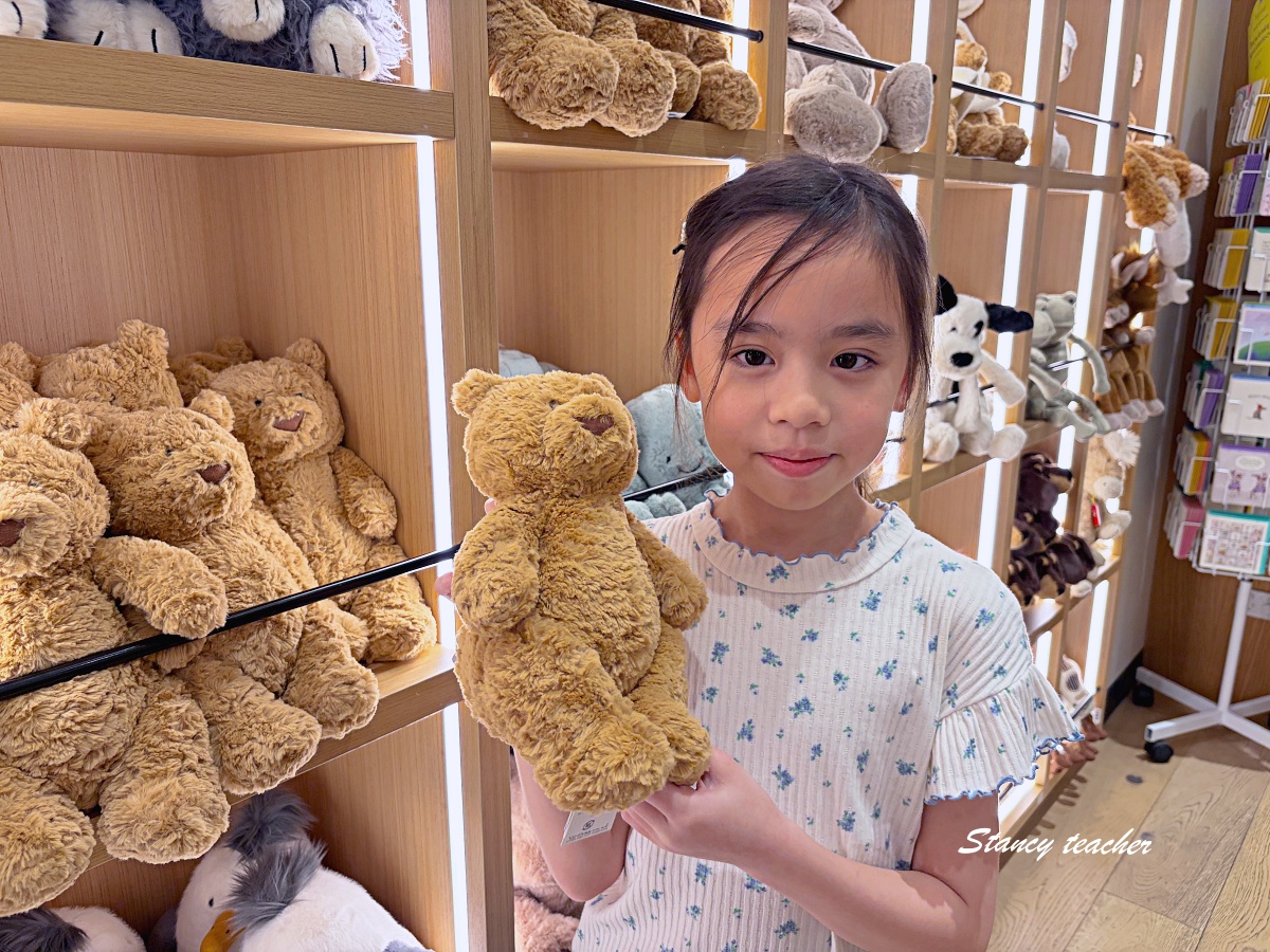 墨爾本 Jellycat 購物推薦｜MeeQ 墨爾本 CBD 必逛，澳洲買 Jellycat、米飛兔、澳洲限定 Kitty 一次看