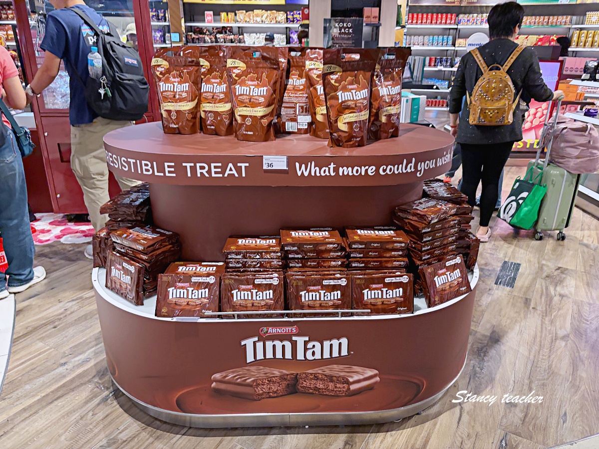 墨爾本機場免稅店攻略｜T2 國際航廈 TRS 退稅位置、Aesop 必買、Tim Tam 伴手禮一次看