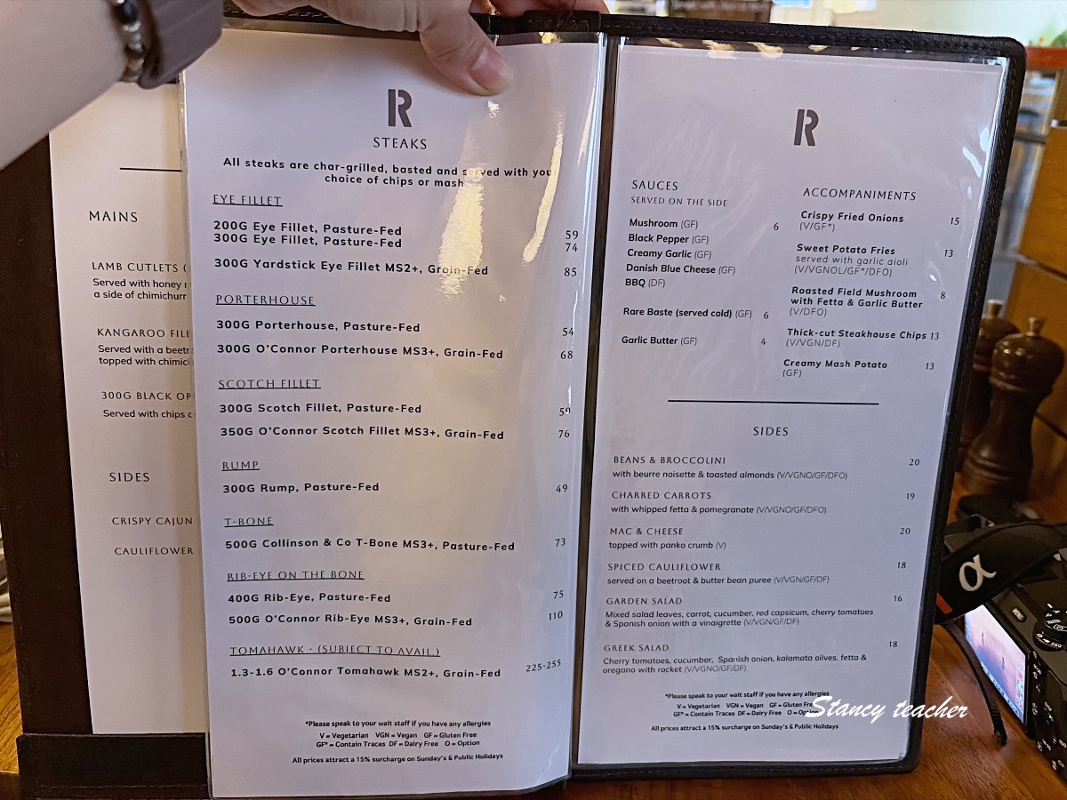 墨爾本牛排推薦｜Rare Steakhouse Uptown市區分店，炭烤牛排、牛肋排、蒜香麵包都好吃