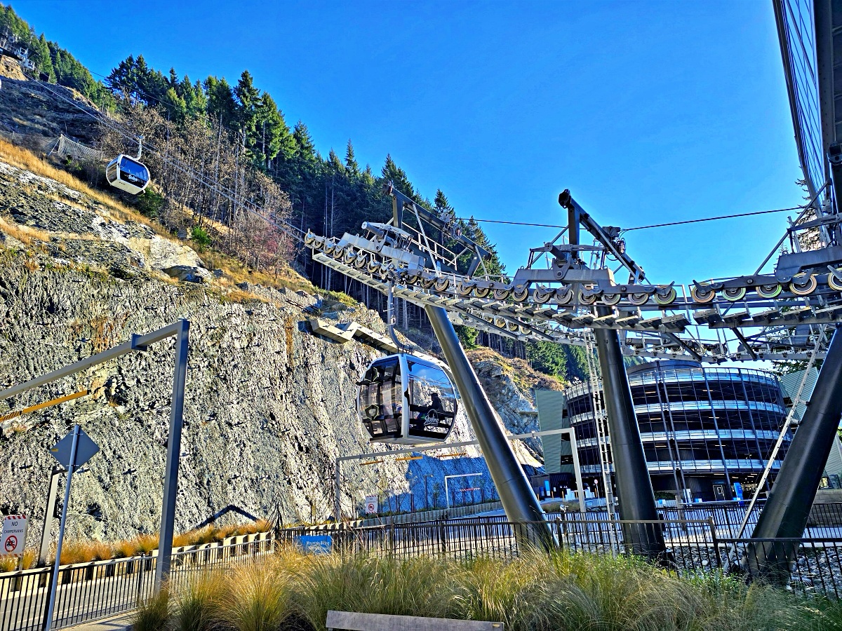 皇后鎮Skyline纜車與自助餐|最新Vortex Slide高速溜滑梯、瓦卡蒂普湖雪山景色 皇后鎮Skyline纜車與自助餐|最新Vortex Slide高速溜滑梯、瓦卡蒂普湖雪山景色