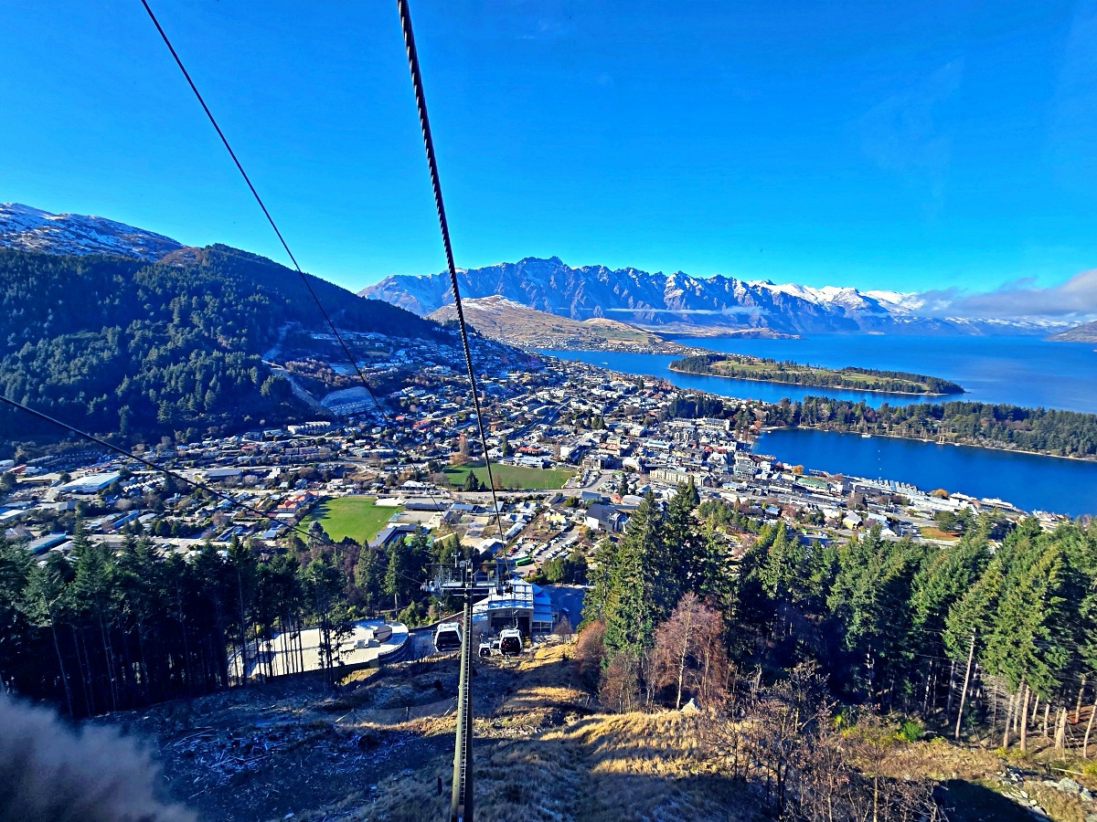 皇后鎮Skyline纜車與自助餐|最新Vortex Slide高速溜滑梯、瓦卡蒂普湖雪山景色 皇后鎮Skyline纜車與自助餐|最新Vortex Slide高速溜滑梯、瓦卡蒂普湖雪山景色