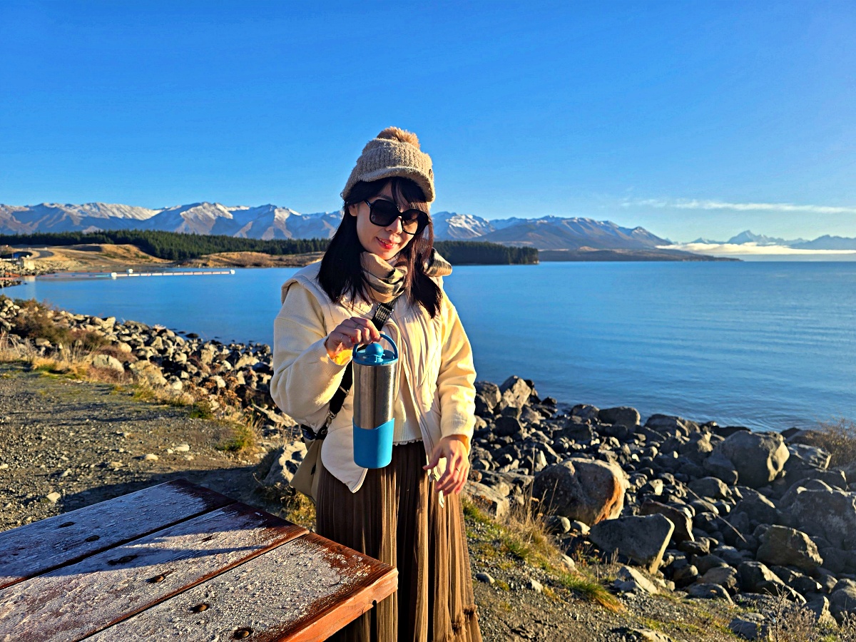 紐西蘭南島景點|普卡基湖 Lake Pukaki Visitor Centre,雪山湖景配帝王鮭生魚片 紐西蘭南島景點|普卡基湖 Lake Pukaki Visitor Centre,雪山湖景配帝王鮭生魚片